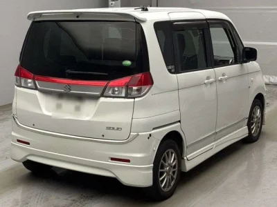 Suzuki Solio