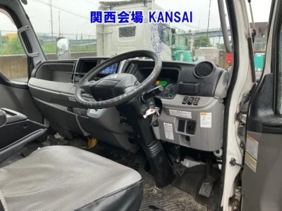 Mitsubishi Fuso Canter