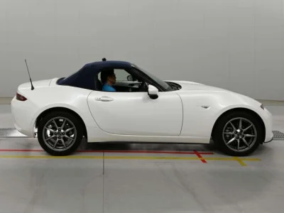 Mazda Roadster