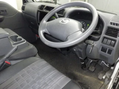 Mazda Bongo Van