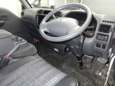 Mazda Bongo Van