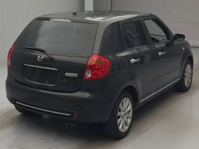 Mazda Verisa