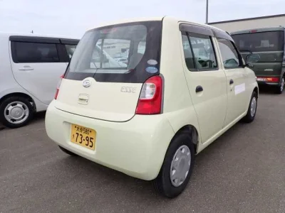 Daihatsu Esse