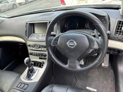 Nissan Skyline
