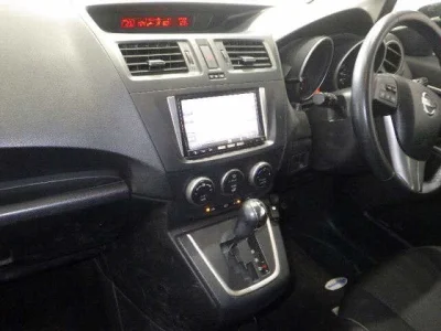 Nissan Lafesta