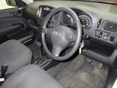 Toyota SUCCEED