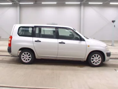 Toyota SUCCEED