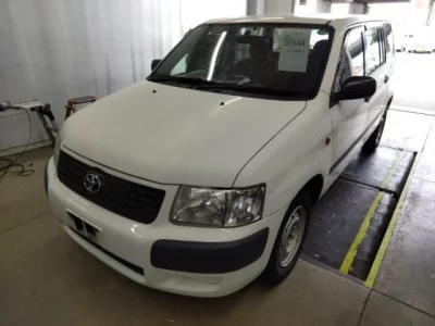 Toyota SUCCEED