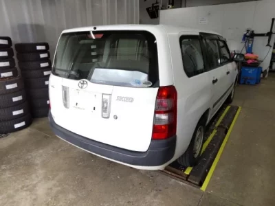 Toyota SUCCEED
