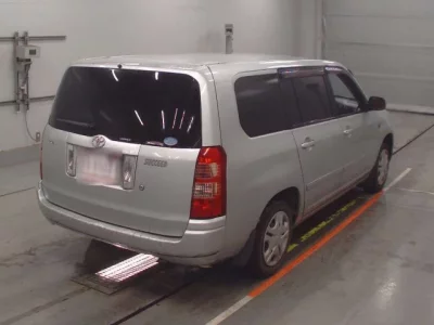 Toyota SUCCEED