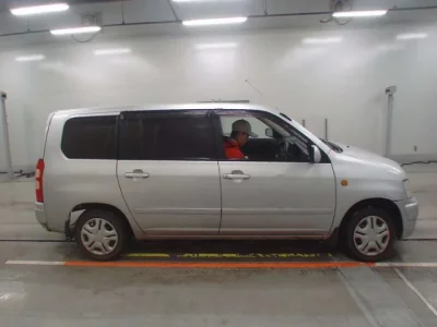 Toyota SUCCEED