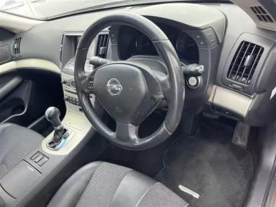 Nissan SKYLINE