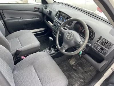 Toyota SUCCEED