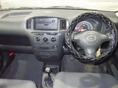 Toyota SUCCEED