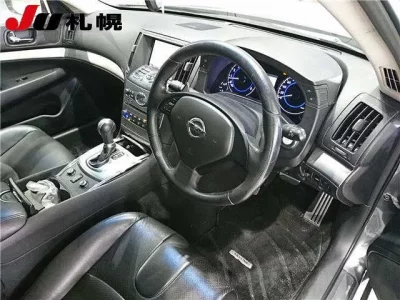 Nissan SKYLINE
