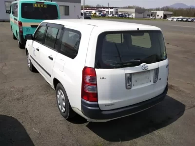 Toyota SUCCEED