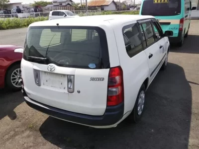 Toyota SUCCEED