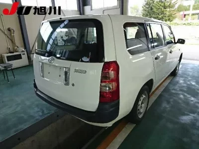 Toyota SUCCEED