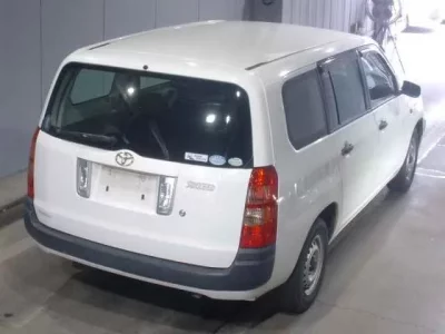 Toyota SUCCEED