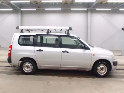 Toyota SUCCEED
