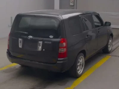 Toyota SUCCEED