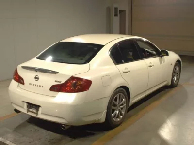 Nissan SKYLINE