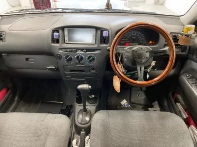 Toyota SUCCEED