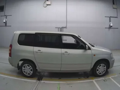 Toyota SUCCEED