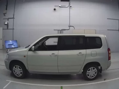 Toyota SUCCEED