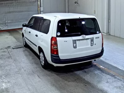 Toyota SUCCEED
