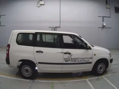 Toyota SUCCEED