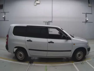 Toyota SUCCEED