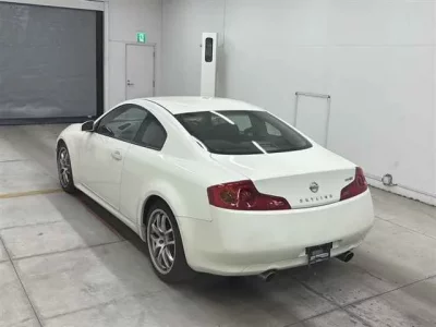 Nissan SKYLINE