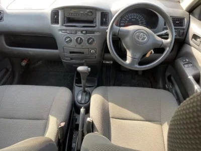 Toyota SUCCEED