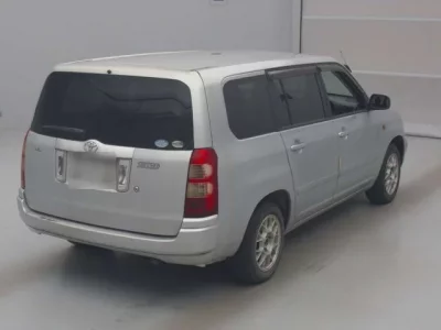 Toyota SUCCEED