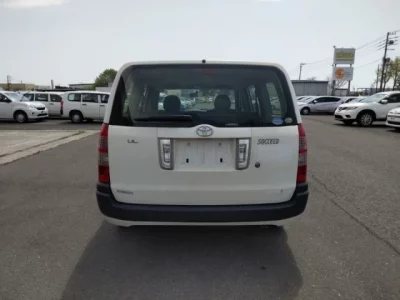 Toyota SUCCEED