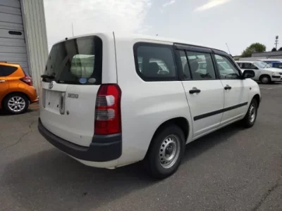 Toyota SUCCEED