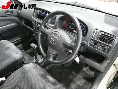 Toyota SUCCEED