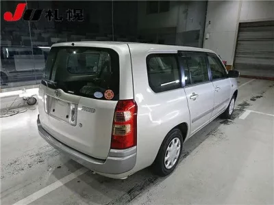 Toyota SUCCEED