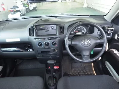 Toyota SUCCEED
