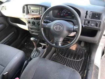 Toyota SUCCEED