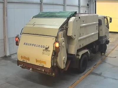 Mitsubishi FUSO FIGHTER