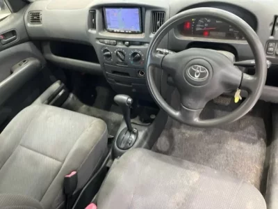 Toyota SUCCEED