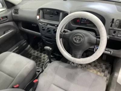 Toyota SUCCEED