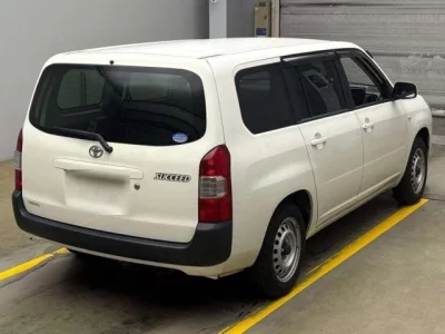 Toyota SUCCEED