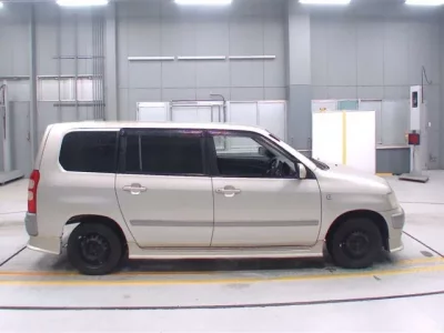 Toyota SUCCEED
