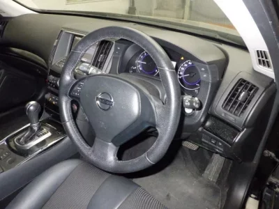 Nissan SKYLINE