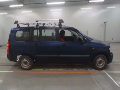 Toyota SUCCEED