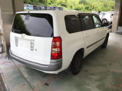 Toyota SUCCEED