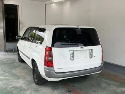 Toyota SUCCEED